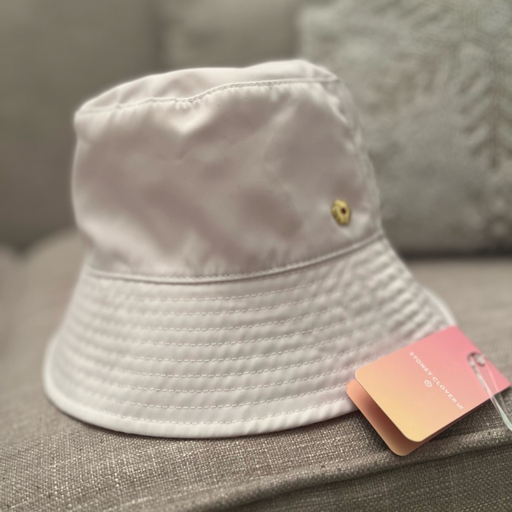 NWT Stoney clover lane reversible bucket hat